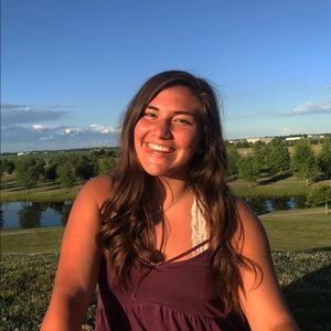 Meet your Posher, Alyia